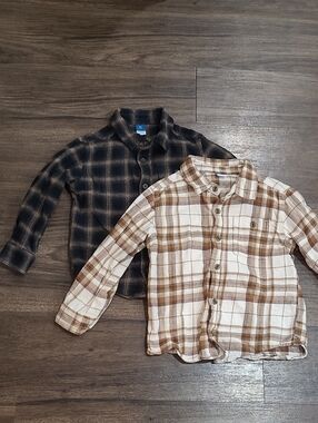 Size 4 Old Navy Flannel Button-Down Shirts - Black & Brown/Cream